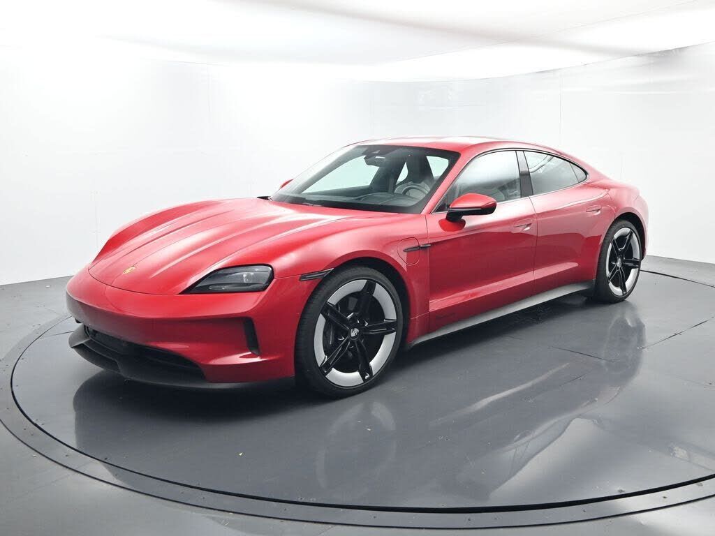 2025 PORSCHE Taycan