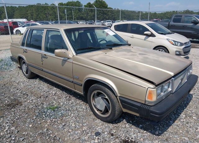 1986 VOLVO 760 Series