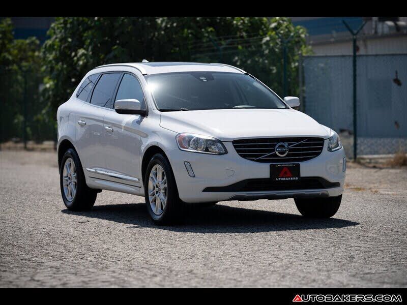 2015 VOLVO XC60
