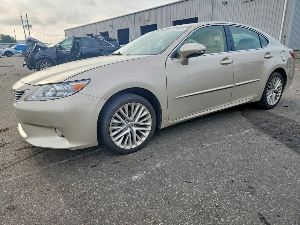 2013 LEXUS ES