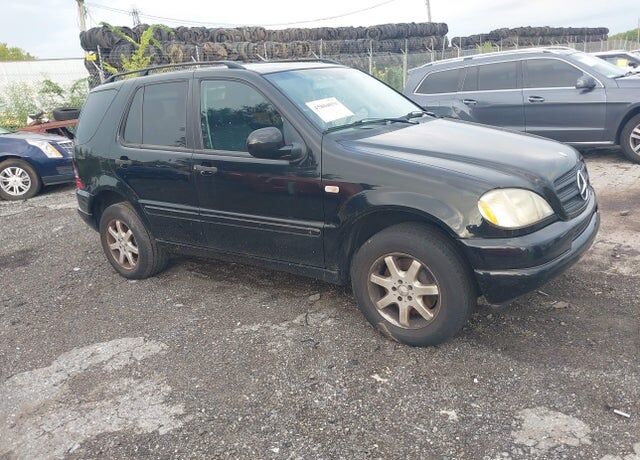 2000 MERCEDES-BENZ M-Class