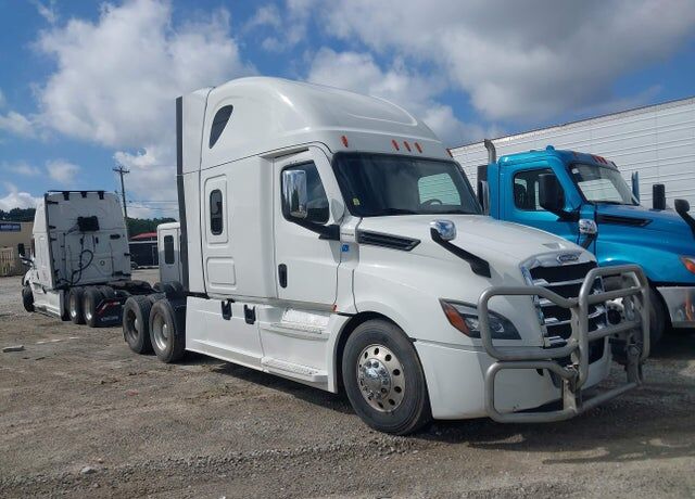 2021 FREIGHTLINER New Cascadia 126" Sleepercab