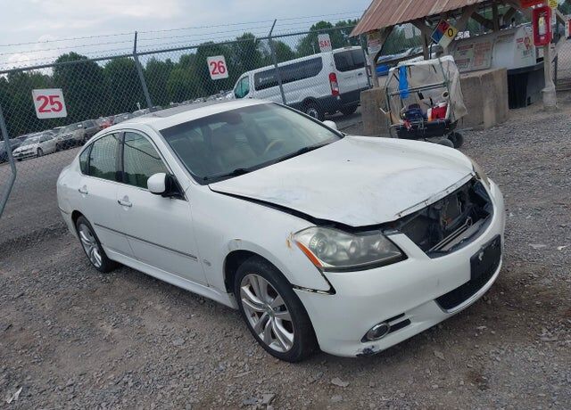 2010 INFINITI M35