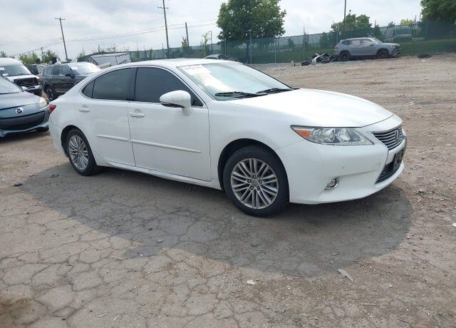 2014 LEXUS ES