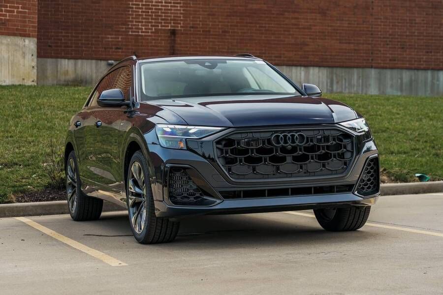 2026 AUDI Q8