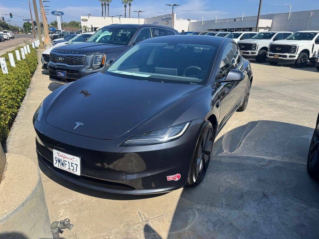 2024 TESLA Model 3