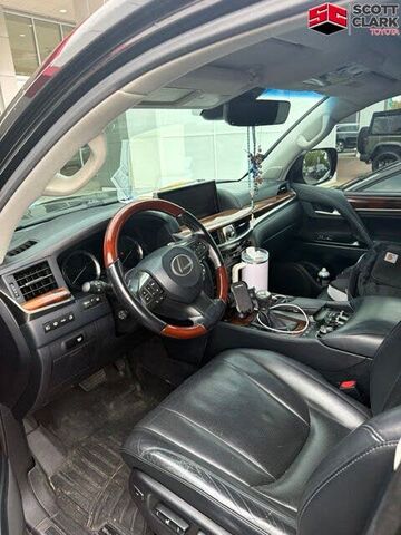 2016 LEXUS LX