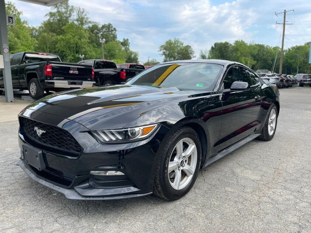 2017 FORD Mustang