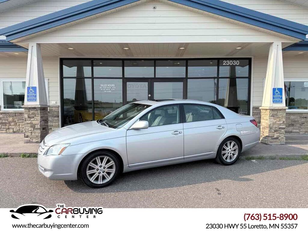 2005 TOYOTA Avalon