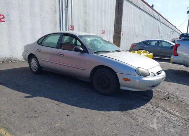 1999 FORD Taurus