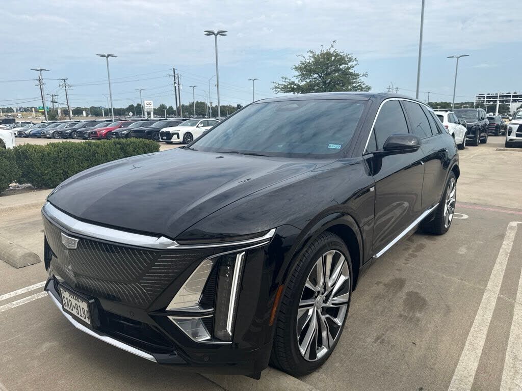 2025 CADILLAC Lyriq