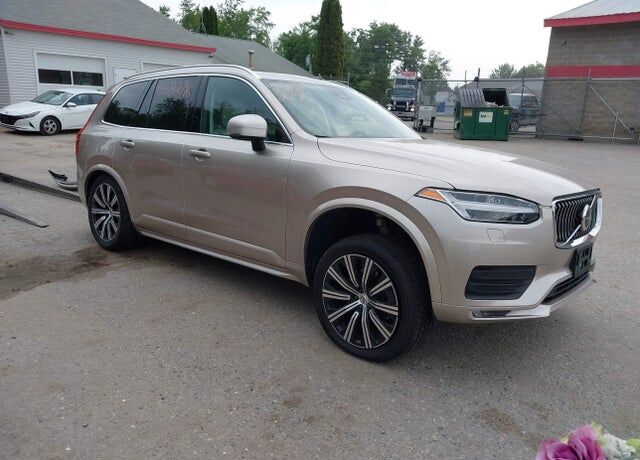 2023 VOLVO XC90