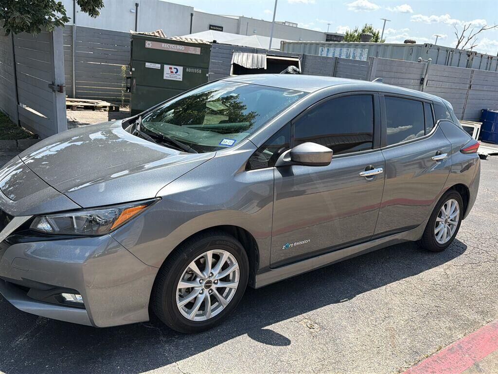 2018 NISSAN Leaf