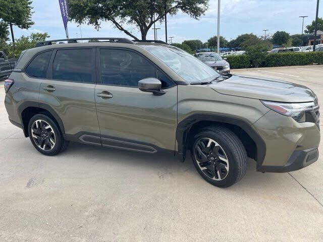 2025 SUBARU Forester