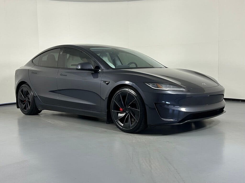2024 TESLA Model 3