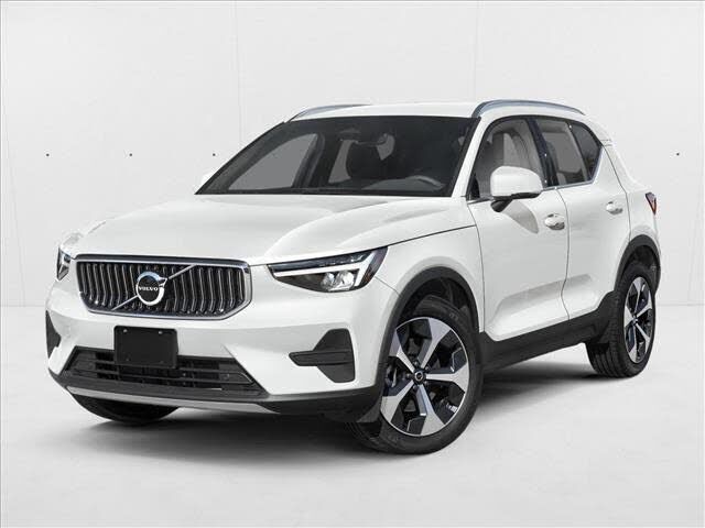 2025 VOLVO XC40