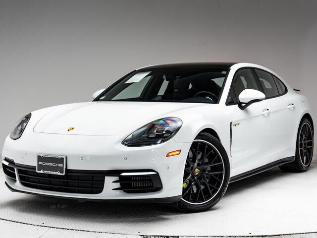 2019 PORSCHE Panamera