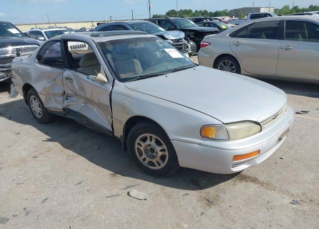 1996 TOYOTA Camry