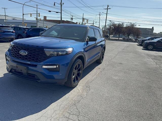 2023 FORD Explorer