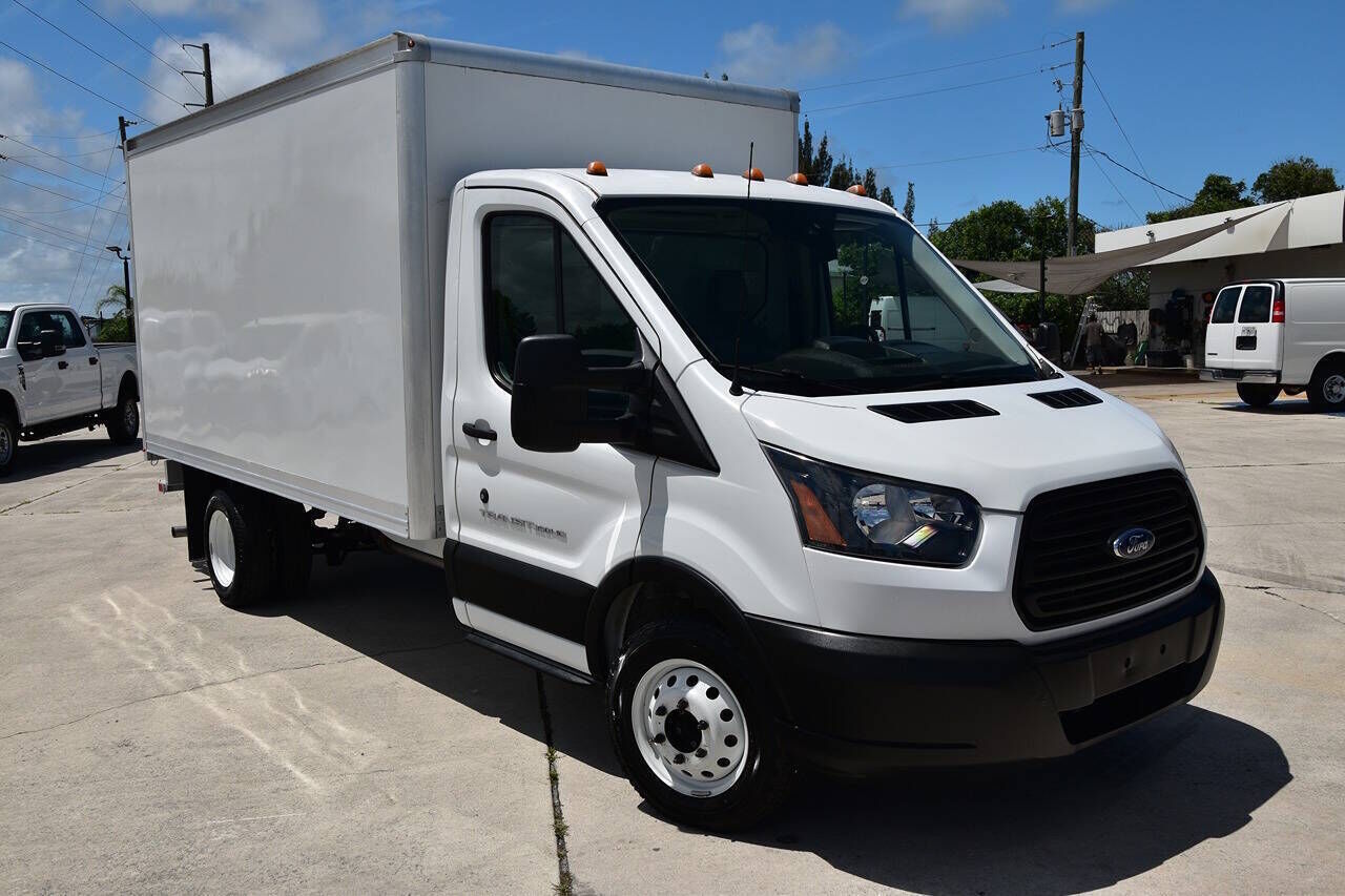2019 FORD Transit