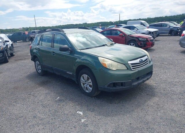 2011 SUBARU Outback