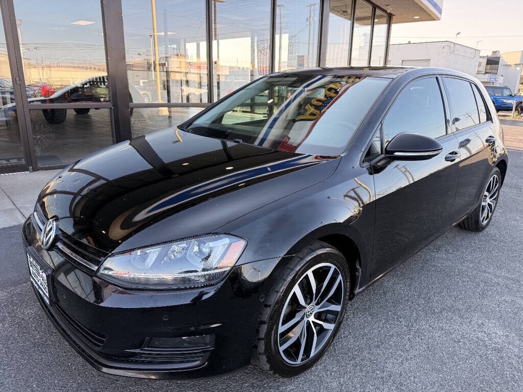 2016 VOLKSWAGEN Golf