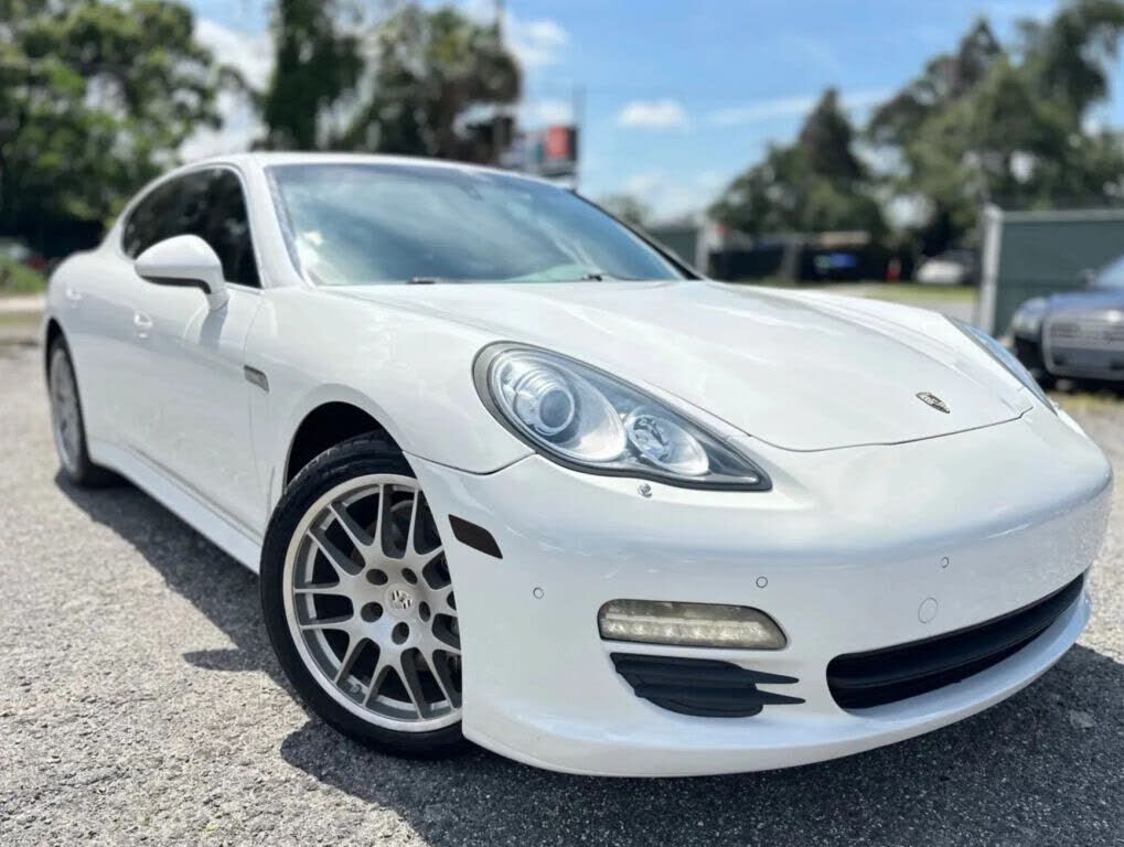 2012 PORSCHE Panamera