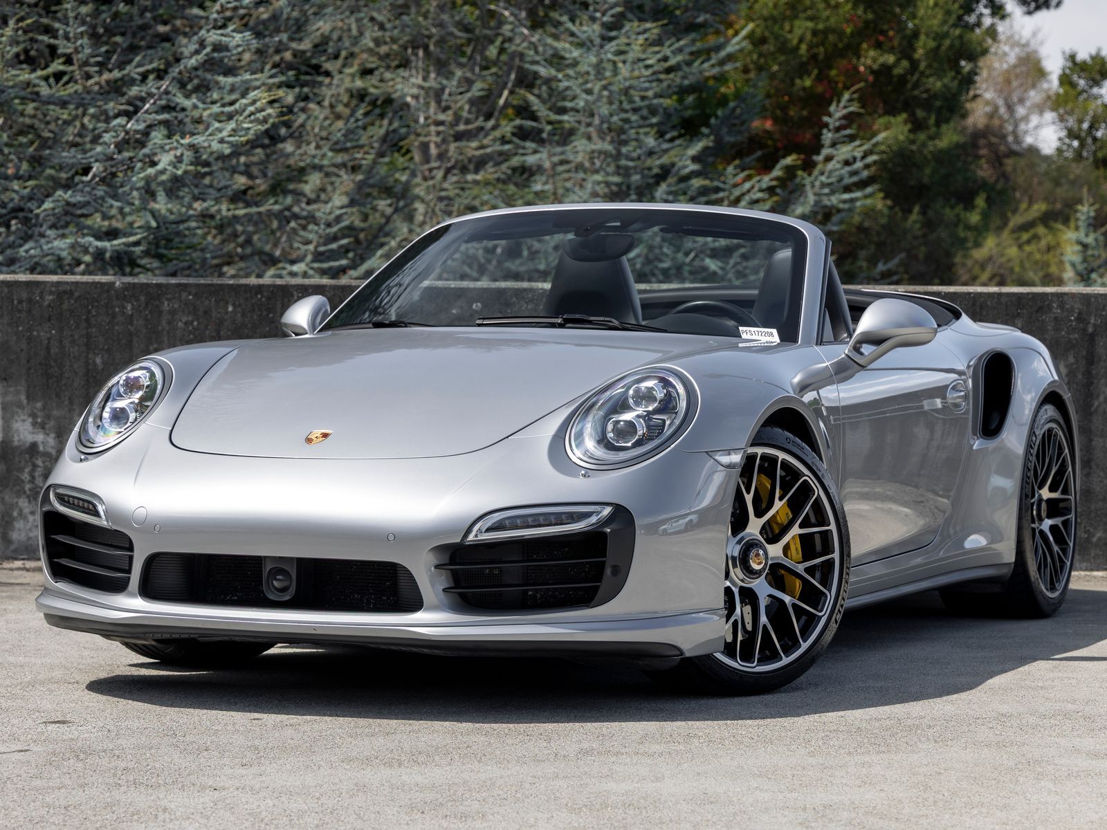 2015 PORSCHE 911