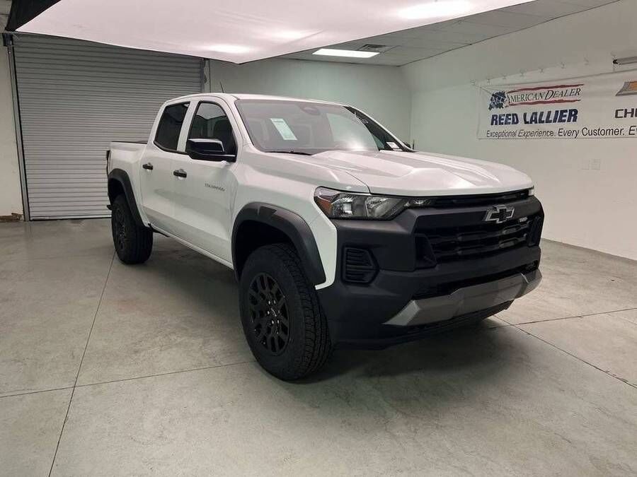 2026 CHEVROLET Colorado