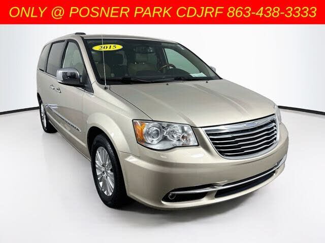 2015 CHRYSLER Town and Country