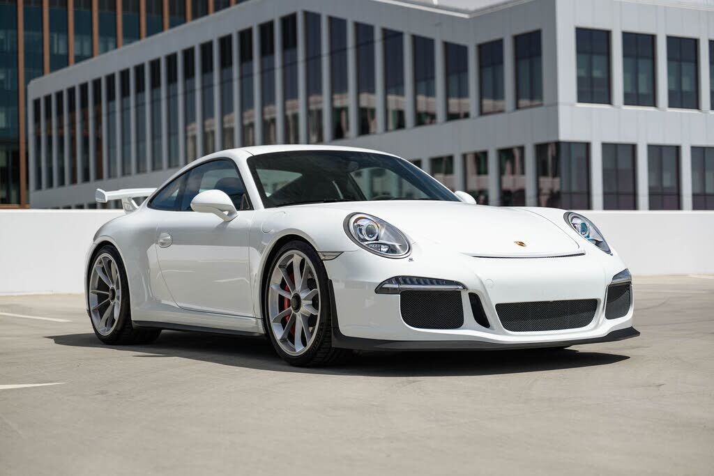 2015 PORSCHE 911