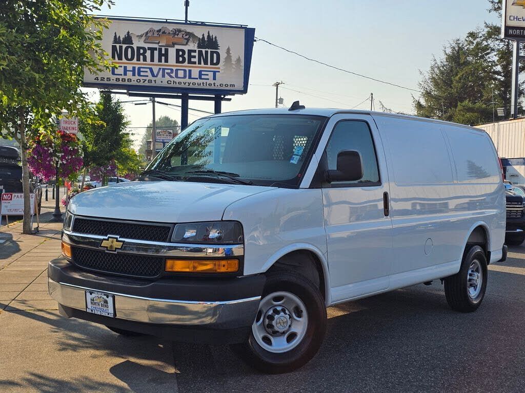 2025 CHEVROLET Express