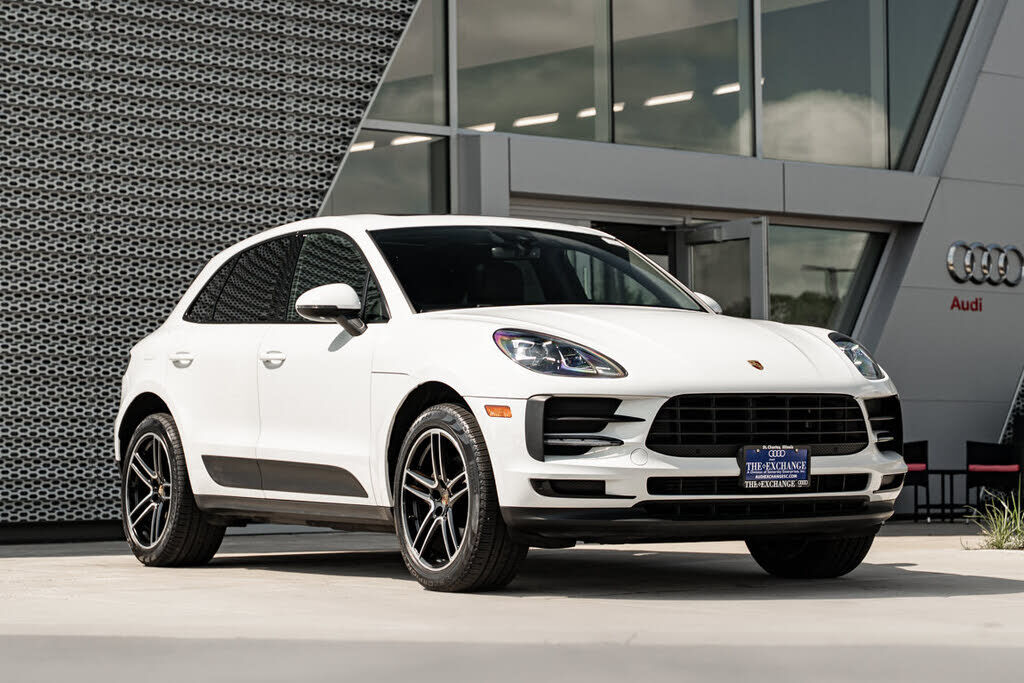 2019 PORSCHE Macan