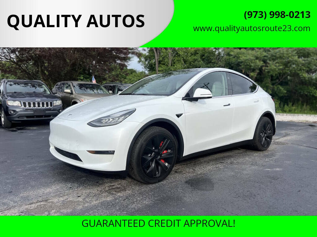 2023 TESLA Model Y