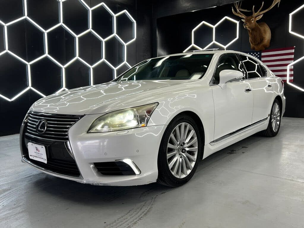 2013 LEXUS LS