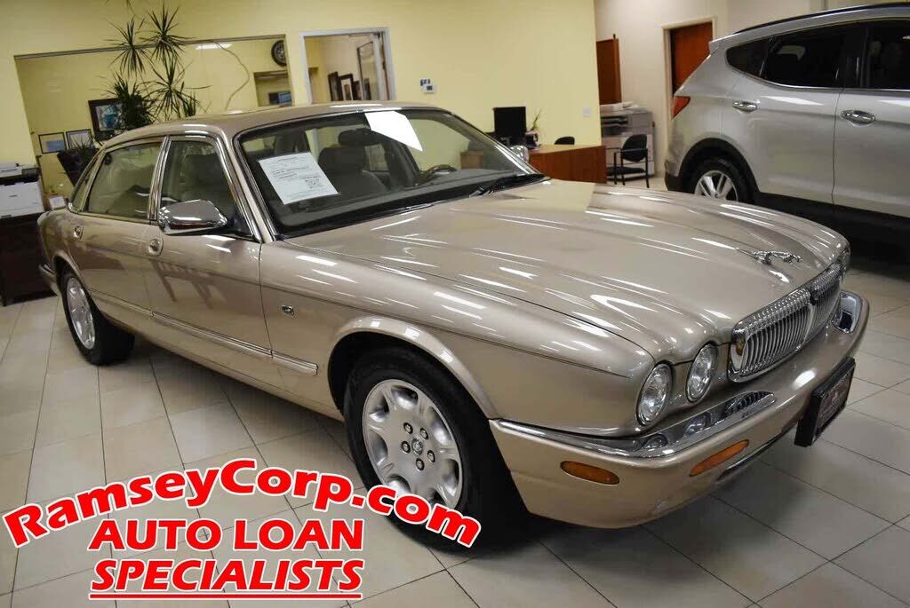 2001 JAGUAR Vanden Plas