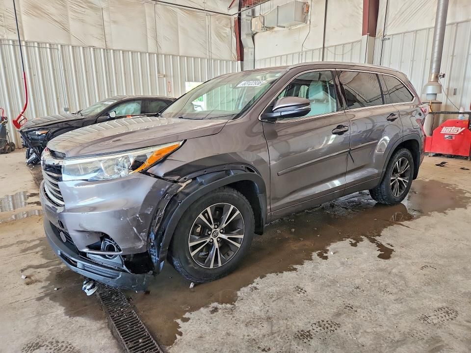 2016 TOYOTA Highlander