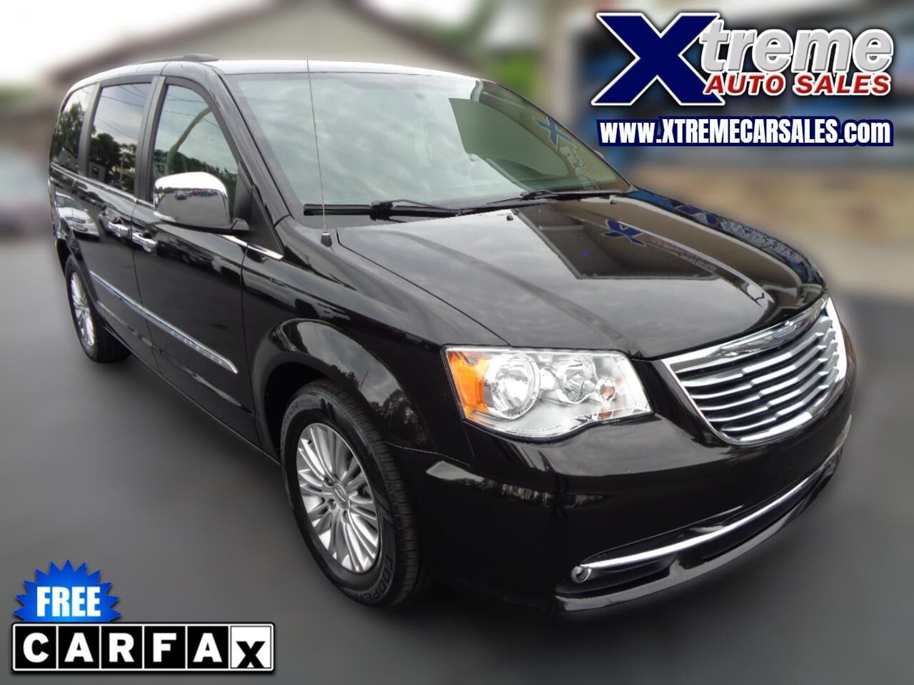 2015 CHRYSLER Town and Country