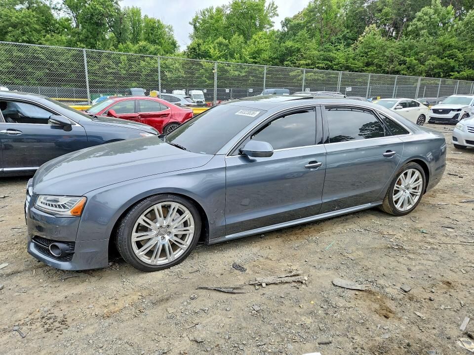 2016 AUDI A8