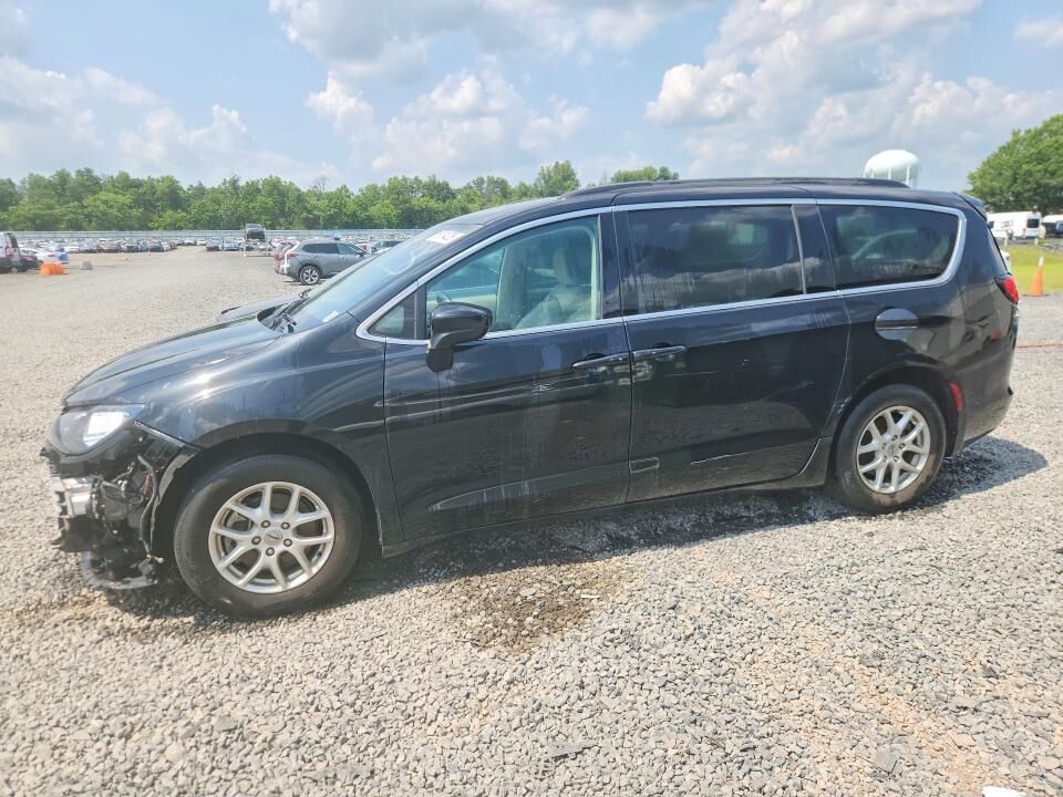 2021 CHRYSLER Voyager