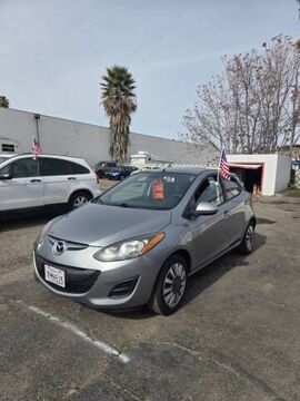 2013 MAZDA Mazda2