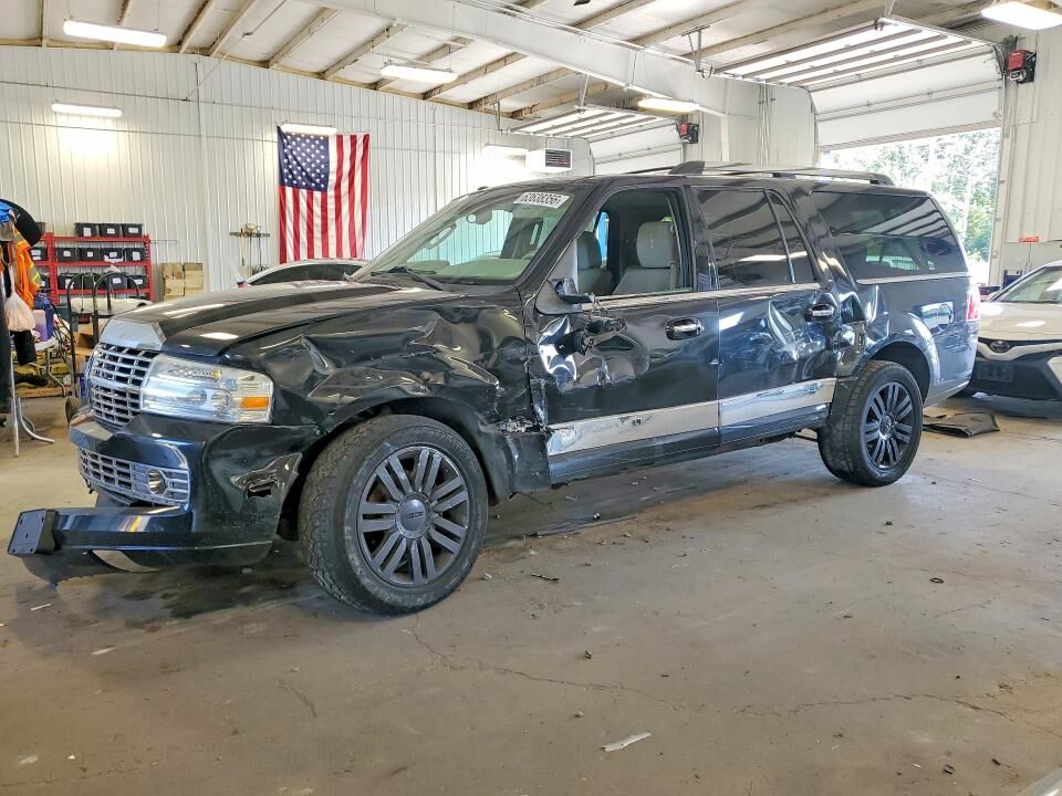 2011 LINCOLN Navigator