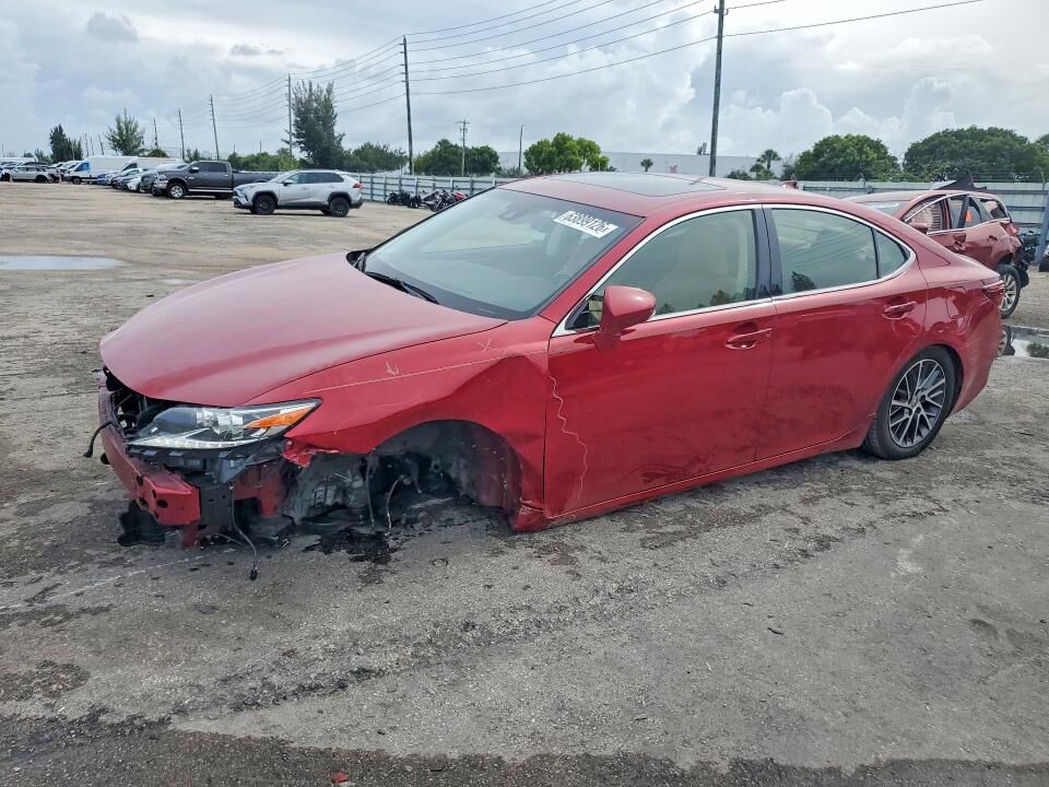 2016 LEXUS ES