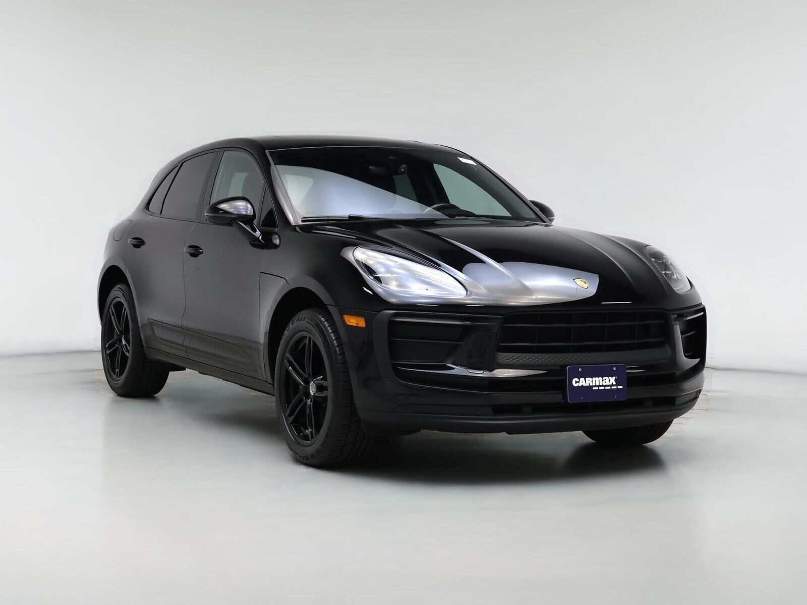 2022 PORSCHE Macan