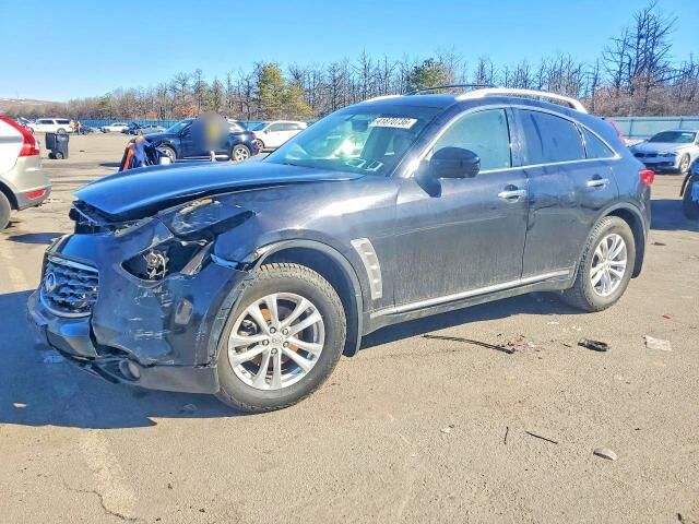 2011 INFINITI FX35