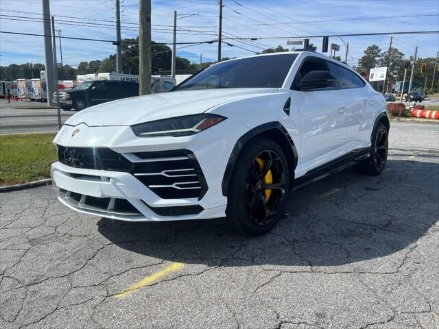 2021 LAMBORGHINI URUS