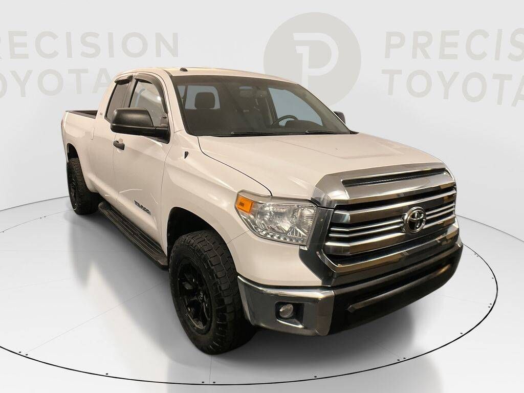 2017 TOYOTA Tundra