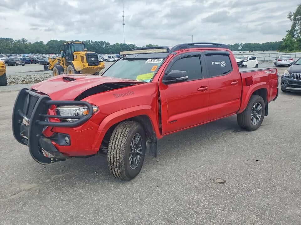2018 TOYOTA Tacoma