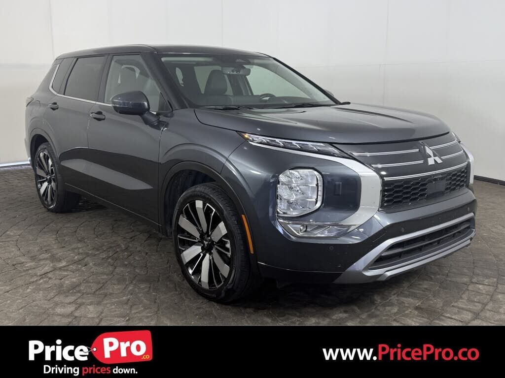 2025 MITSUBISHI Outlander