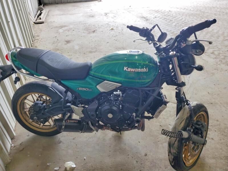 2022 KAWASAKI ER650MN